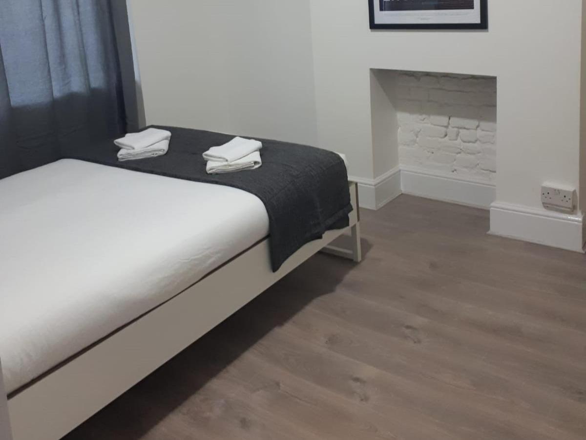 Marble Apartments Broadway Two London Room photo
